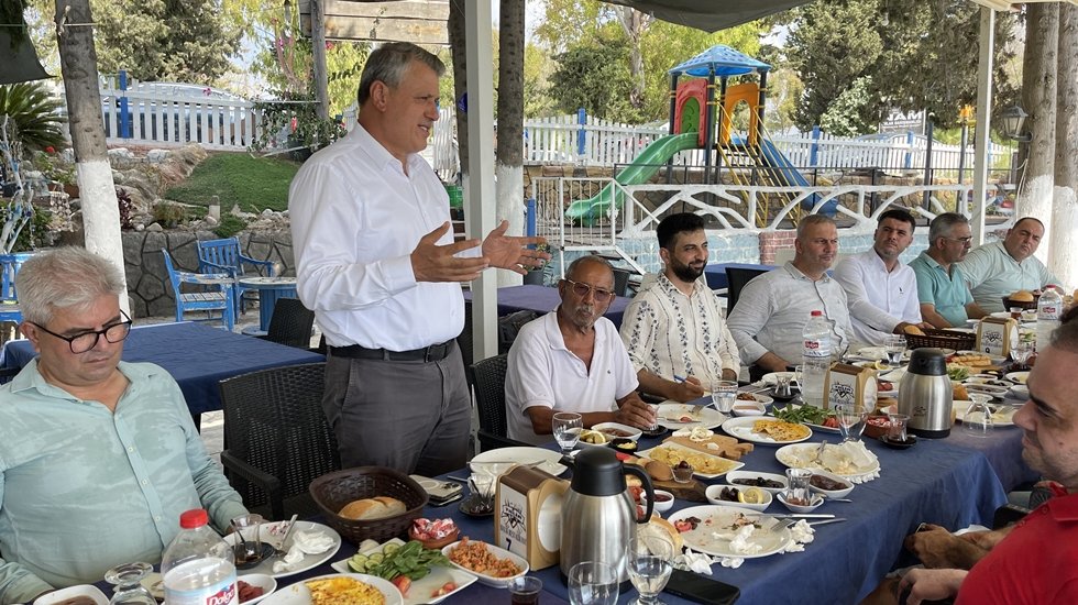 Barut:"S&ouml;z konusu Adana ve Karataş ise gerisi teferruattır"