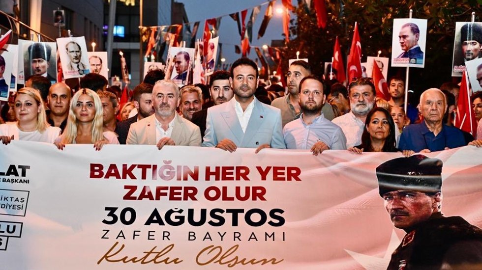 Beşiktaş&rsquo;ta zafer coşkusu bir başka yaşanır...