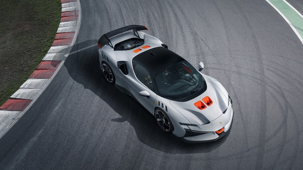 Ferrarı, Xx programı’nın ilk yol otomobillerini tanıttı