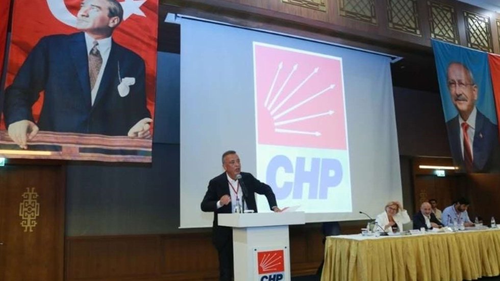 İlgezdi&rsquo;den İmamoğlu&rsquo;na: &ldquo;Değişimin ne olduğunu bilmeden sen hangi değişimden bahsediyorsun?&rdquo;