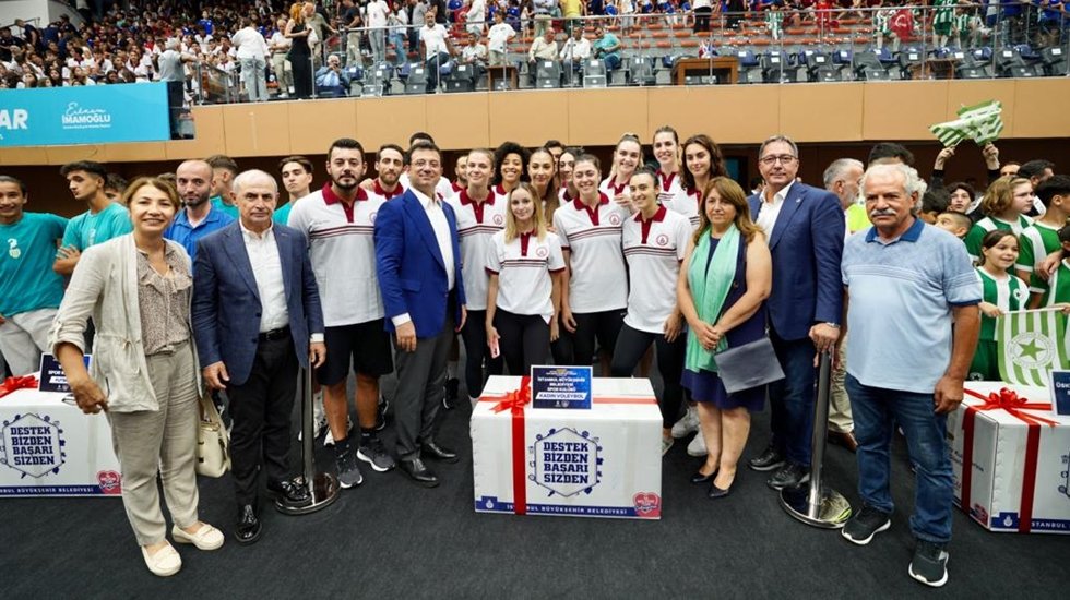 İmamoğlu: Sporun ve sporcunun yanında olmaya devam edeceğiz