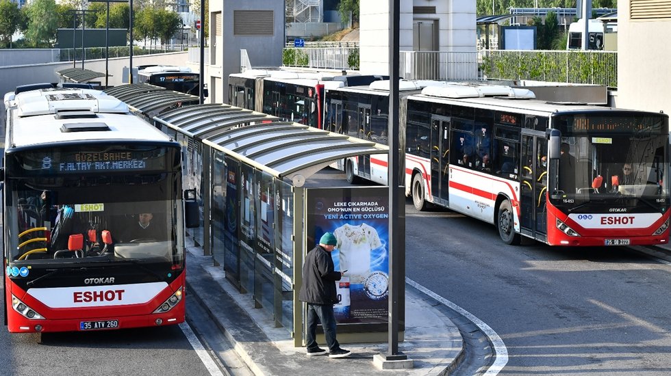 İzmir&rsquo;de Toplu ulaşım &uuml;cretlerine zam&hellip;