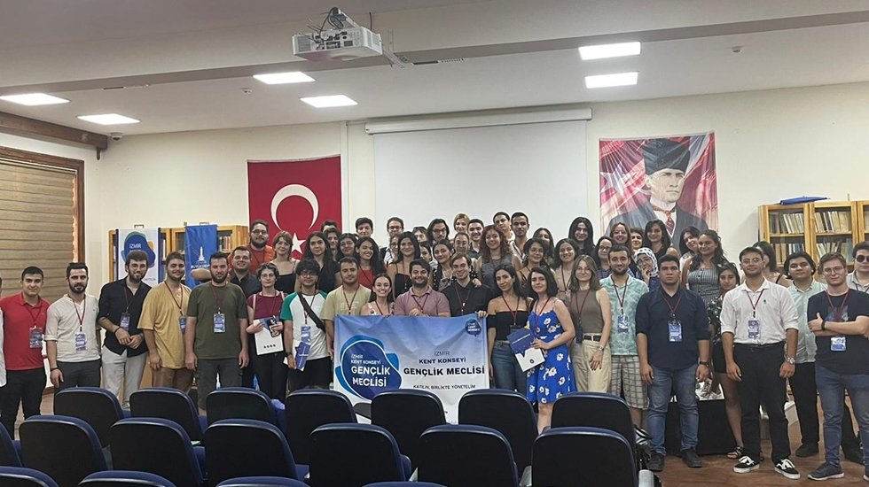 İzmir'in Gençlerinden Yerel Gençlik Stratejisi Çalıştayı