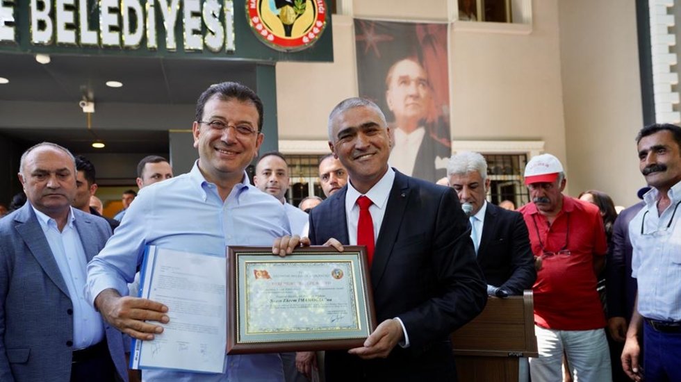 Nazımiye Belediyesi&rsquo;nden İmamoğlu&rsquo;na &lsquo;Fahri Hemşehrilik&rsquo; Beratı