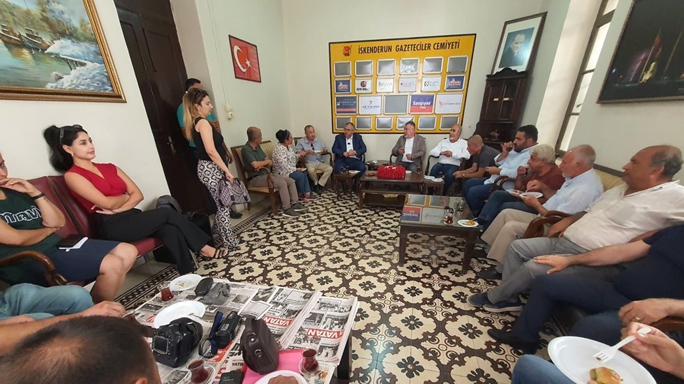 SP'li &Ccedil;alışkan: Deprem b&ouml;lgesine bakan değil; m&uuml;hendis g&ouml;nderin!