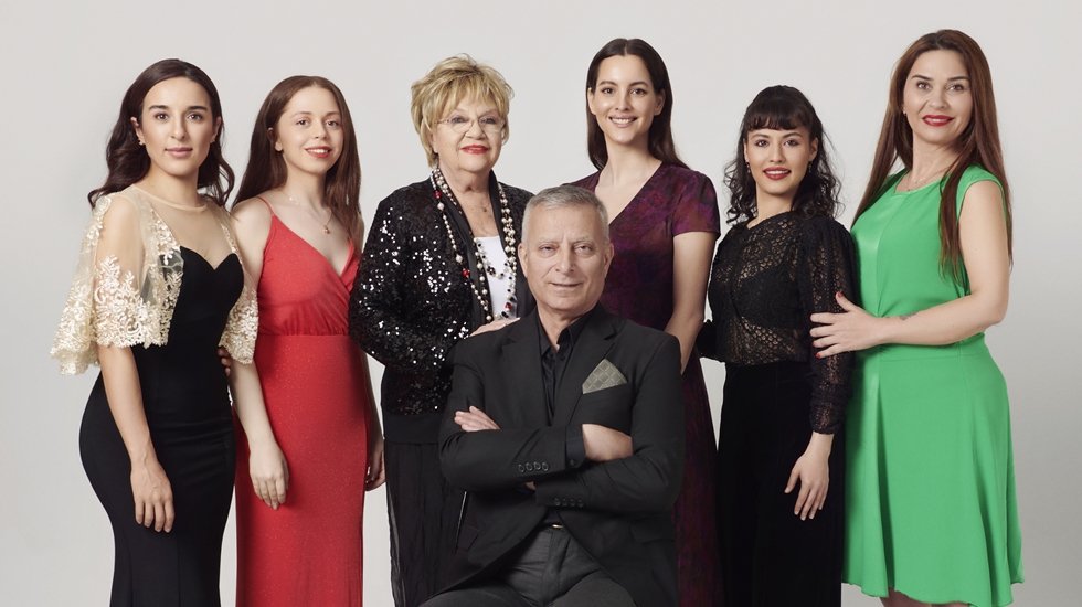 Tiyatrokare, Ayşe Kulin'in &uuml;nl&uuml; romanı "Veda"yı, Nedim Saban'ın imzasıyla