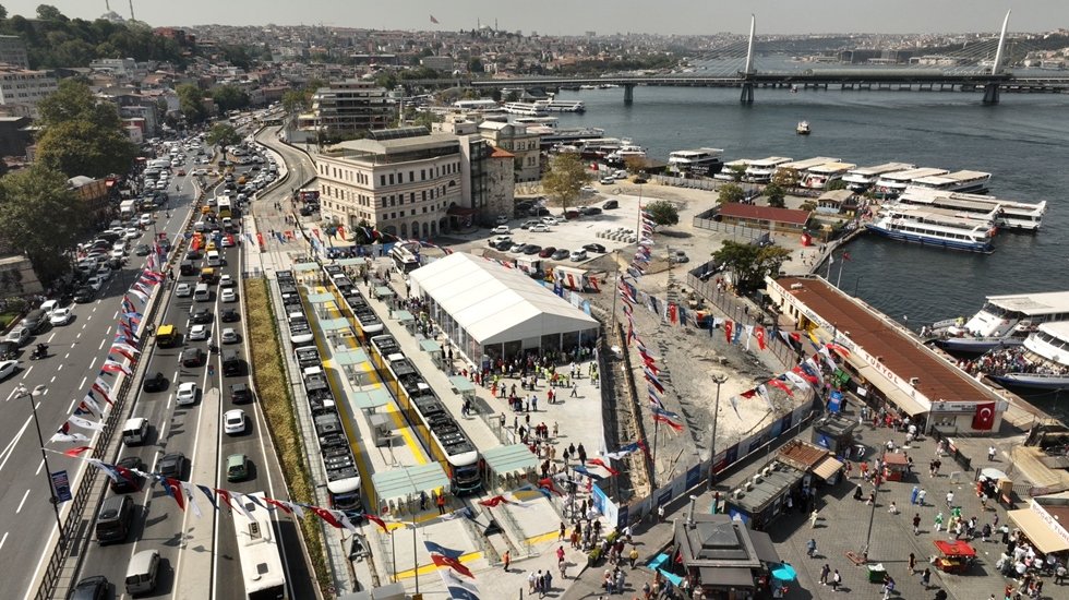 Tramvay hattının Cibali-Eminönü İstasyonları açıldı