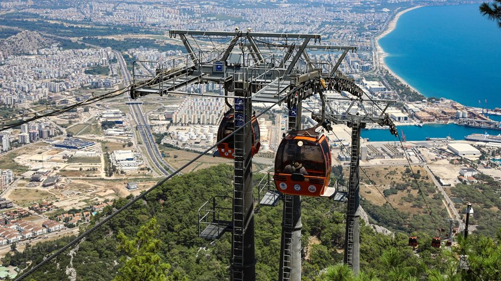 T&uuml;nektepe teleferiği 2 ayda 90 bin ziyaret&ccedil;i ağırladı