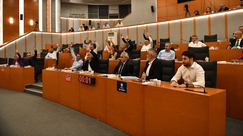 AKP ve MHP’li Meclis üyeleri Esenyurtlulara hizmete ‘hayır’ dedi…