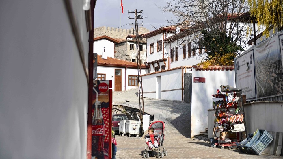 Ankara Kalesi&rsquo;nin sokakları yeniden tarih kokmaya başladı...