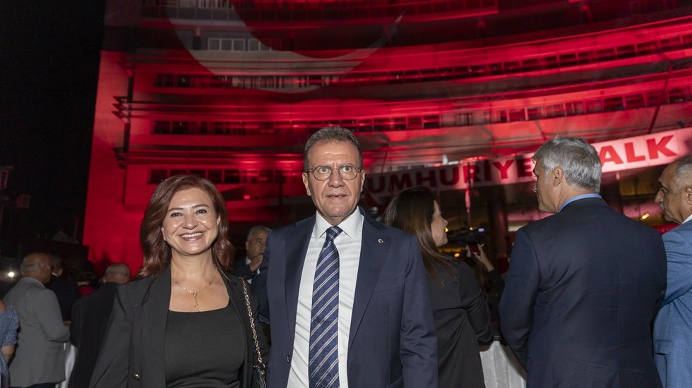 Başkan Se&ccedil;er ve Eşi Meral Se&ccedil;er, CHP&rsquo;nin 100. Yıl kutlamalarına katıldı
