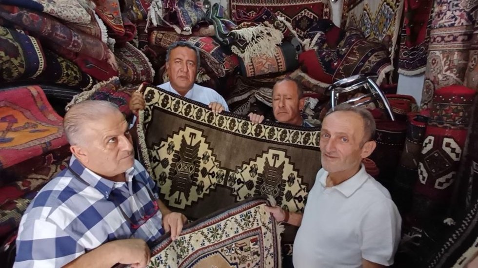 D&uuml;nyanın beğenisini kazanan tescilli Obruk halısı artık dokunmuyor!