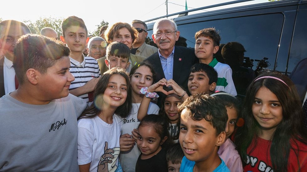 Kılı&ccedil;daroğlu, İstanbul&rsquo;da aile sorunlarını dinledi&hellip;