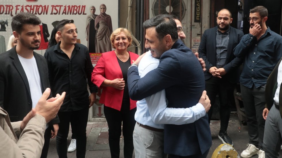 &Ouml;zg&uuml;r &Ccedil;elik: Fatih il&ccedil;e &ouml;rg&uuml;t&uuml;m&uuml;z ile buluştuk