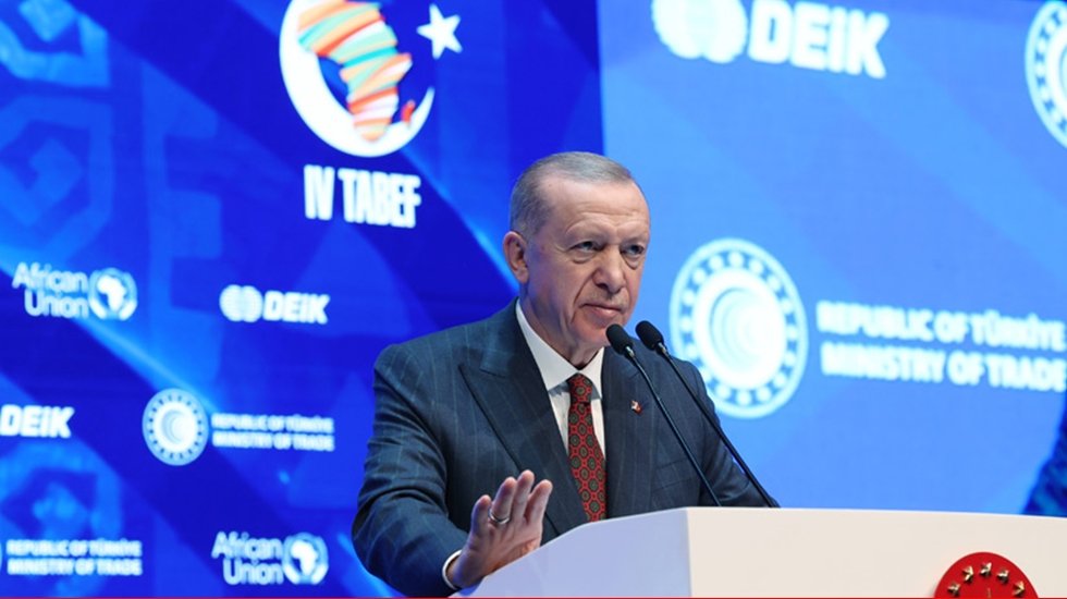 Hukuk&ccedil;ular, &ldquo;Yargıya m&uuml;dahalesi, adil yargılamayı etkilemeye teşebb&uuml;s su&ccedil;unu oluşturur&rdquo;