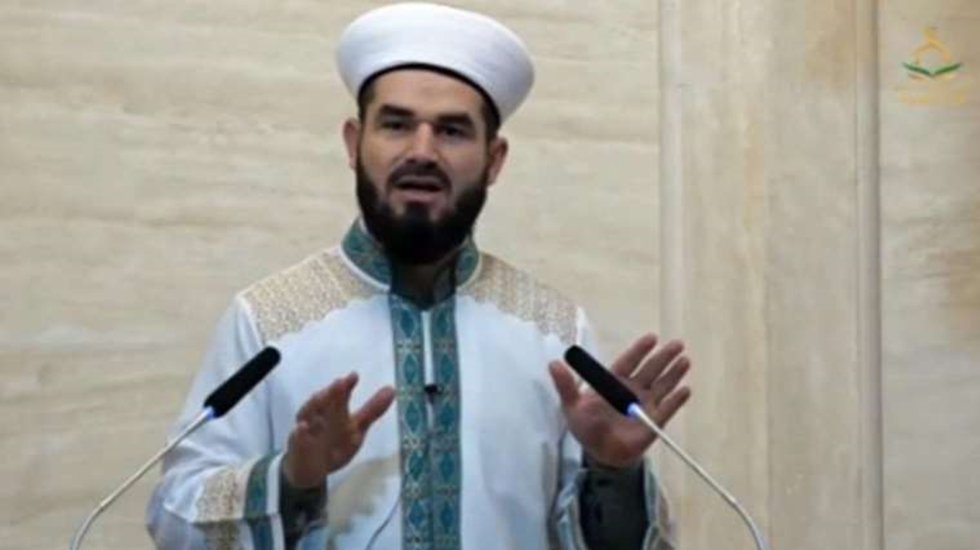 Cami imamının depremde &ouml;lenler i&ccedil;in 'pis koku'lu s&ouml;zlerine Diyanet inceleme başlattı