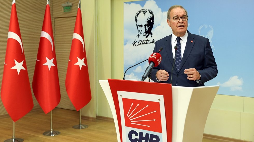 CHP S&ouml;zc&uuml;s&uuml; &Ouml;ztrak&rsquo;tan &lsquo;İmamoğlu&rsquo; yorumu: &ldquo;Ekrem Bey'in kendi takdiridir&rdquo;
