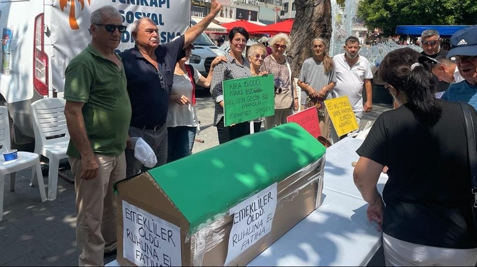 İktidarın yalanlamasına rağmen &lsquo;emeklilik yaşı&rsquo; hedefte