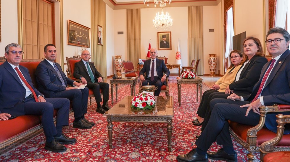 Kılı&ccedil;daroğlu: "6 liderin imzaladığı 'G&uuml;&ccedil;lendirilmiş Parlamenter Sistem' &ccedil;alışmamızı sunduk"