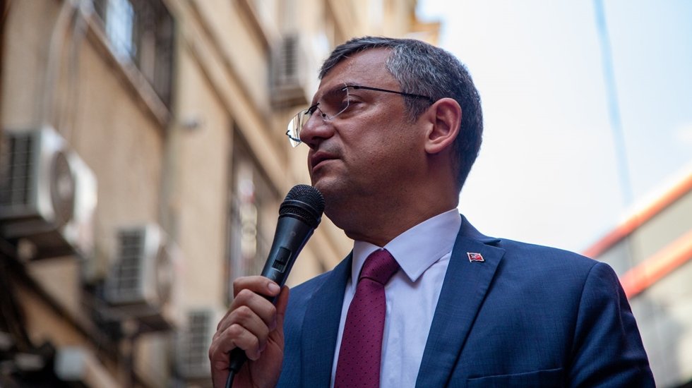 CHP Genel Başkanı &Ouml;zg&uuml;r &Ouml;zel: "CHP'nin parti i&ccedil;i hi&ccedil;bir meselesi kalmadı"