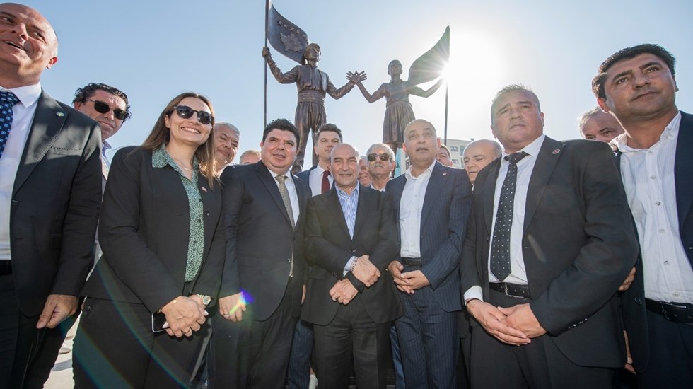 Soyer: Buca Metrosu&rsquo;nu tarihinden &ouml;nce bitireceğiz