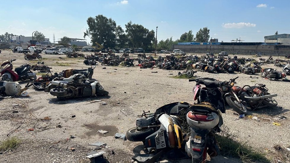 Yediemin otoparkındaki icralık ara&ccedil;lar yağmalandı