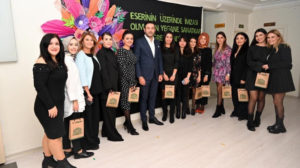 Başkan Rıza Akpolat, öğretmenleri ziyaret etti