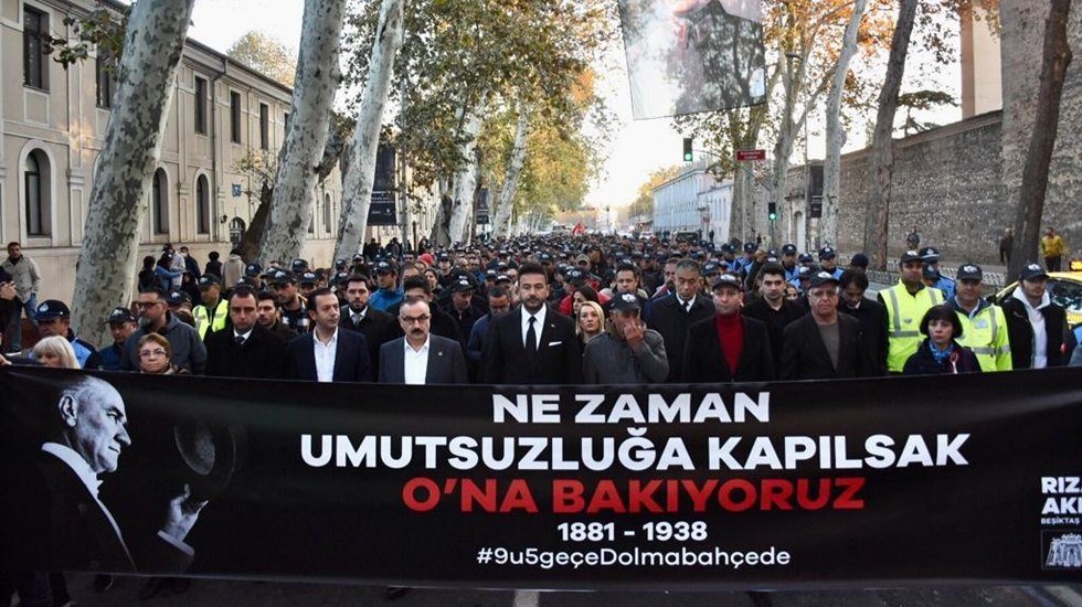 Beşiktaşlılar 10 Kasım&rsquo;da Ata&rsquo;ya saygı y&uuml;r&uuml;y&uuml;ş&uuml;nde buluşacak...