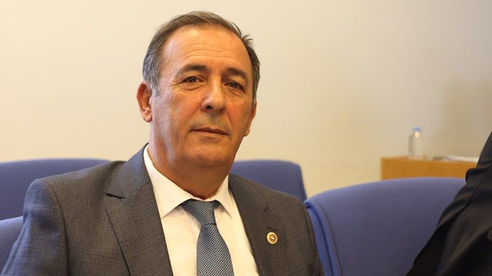 CHP&rsquo;li Akay&rsquo;dan Bakanlara kritik Turkcell soruları...