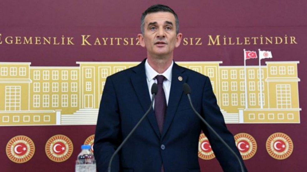 İYİ Parti milletvekili &Uuml;mit Dikbayır partiden kesin ihra&ccedil; talebiyle disipline sevkedildi
