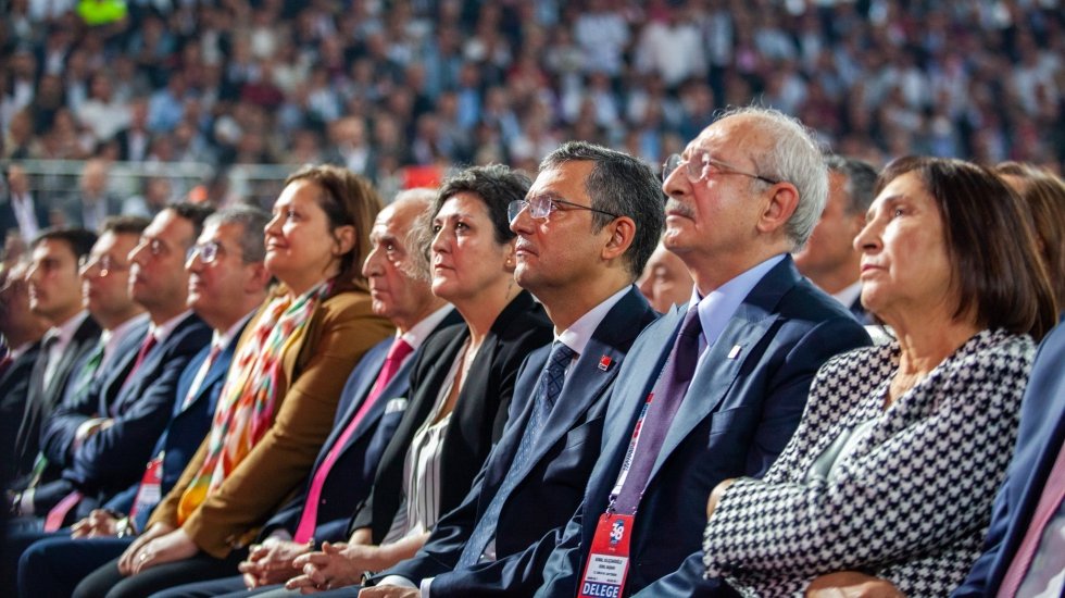 Kılı&ccedil;daroğlu'ndan &Ouml;zel'e: Keşke y&uuml;z&uuml;me s&ouml;yleseydin