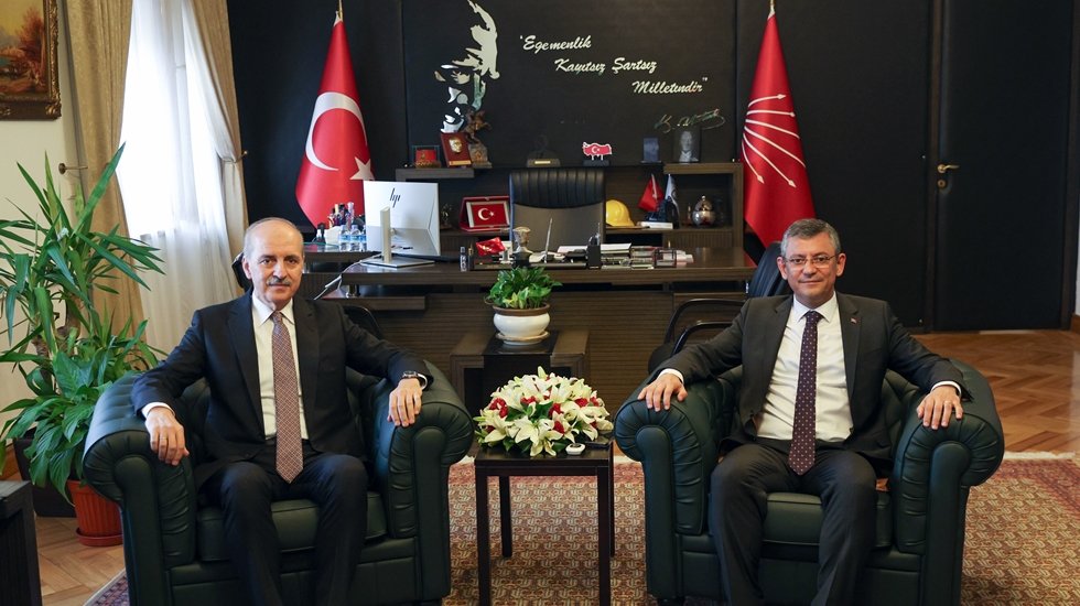 Meclis Başkanı Numan Kurtulmuş'tan &Ouml;zg&uuml;r &Ouml;zel'e ziyaret&hellip;