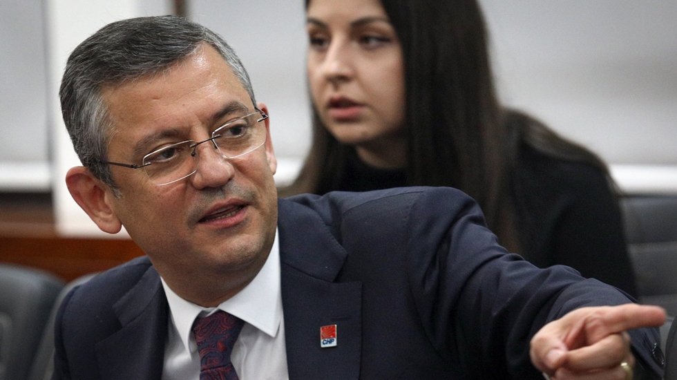 &Ouml;zg&uuml;r &Ouml;zel: &lsquo;25 Kasım Kadına Y&ouml;nelik Şiddetle M&uuml;cadele G&uuml;n&uuml;&rsquo;nde &ccedil;ağrıda bulunuyoruz...