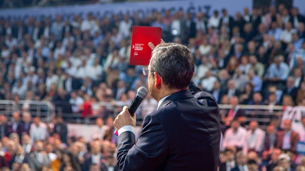 Kurultay s&uuml;recini tamamlayan CHP&rsquo;de yerel se&ccedil;imler i&ccedil;in hazırlık başladı...