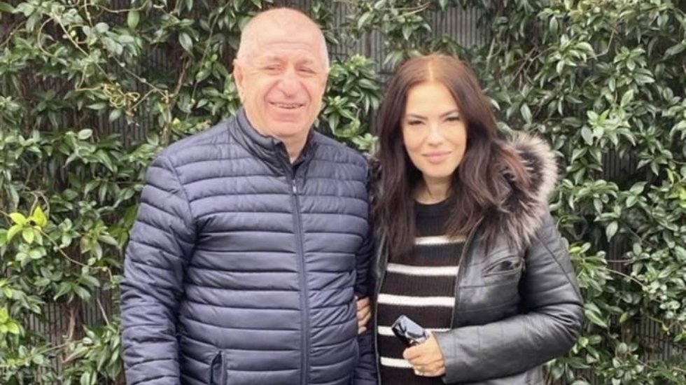 Ünlü şarkıcı ve oyuncu Yeşim Salkım Zafer Partisi’ne katıldı
