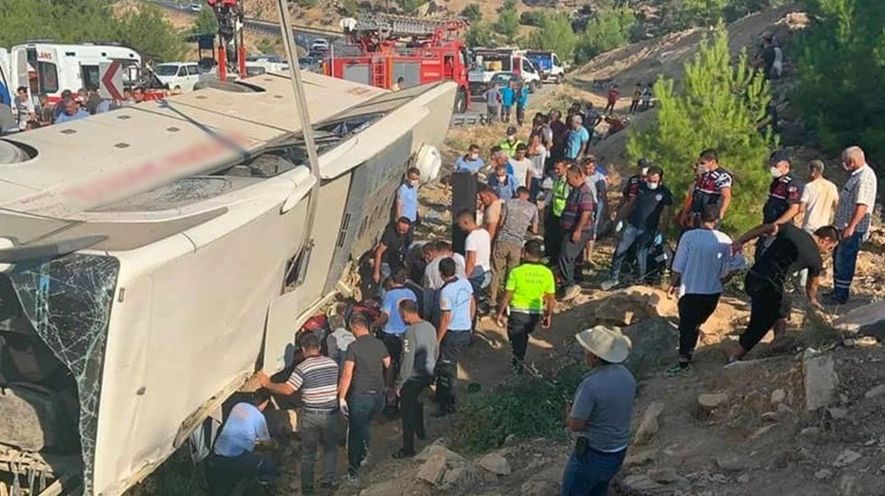 Son aylarda artan otob&uuml;s kazaları TBMM g&uuml;ndeminde...