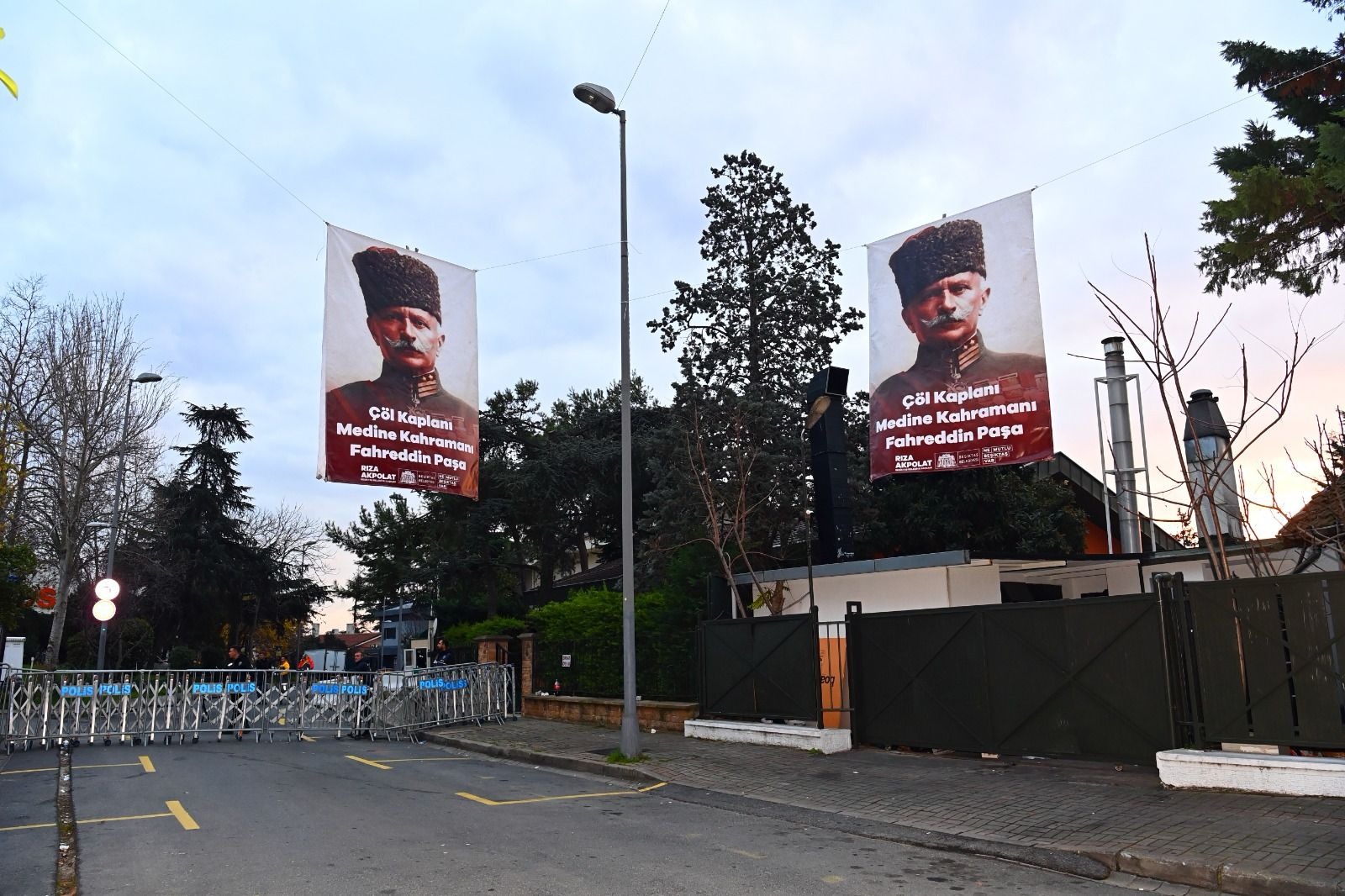 https://yenisoluk.com/uploads/2023/12/Rıza Akpolat-3