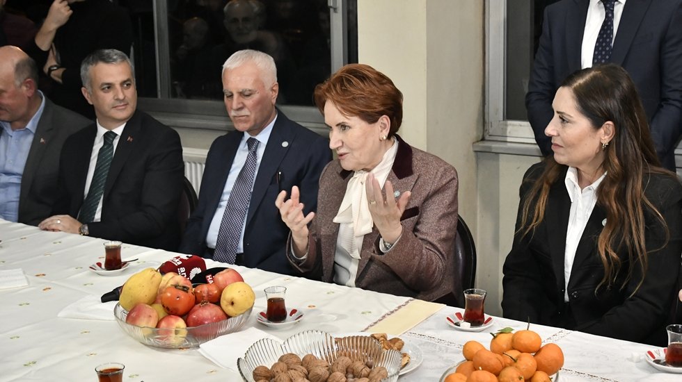 Akşener&rsquo;den 6&rsquo;lı masa a&ccedil;ıklaması: 'Şimdi ki aklım olsa katiyen yapmazdım'