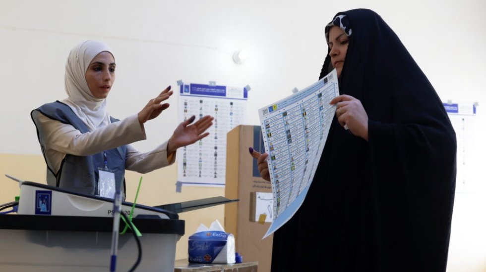 Irak halkı 10 yılın ardından sandık başına gitti