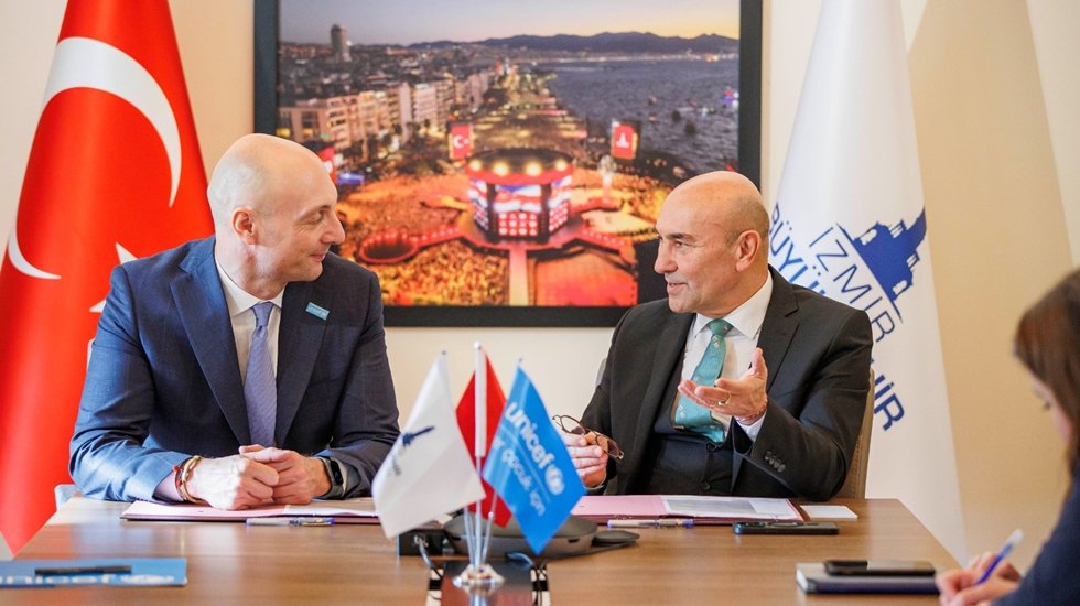 İzmir B&uuml;y&uuml;kşehir Belediyesi UNICEF ile protokol imzaladı