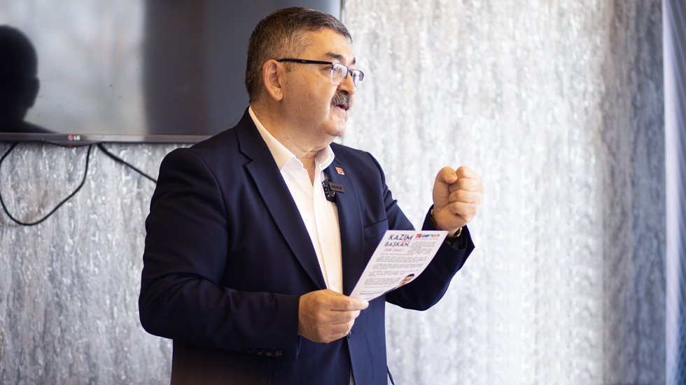 Kazım &Ouml;zeren: "Başakşehir&rsquo;de hak&ccedil;a, adil ve insanca paylaşacak bir anlayış i&ccedil;in adayım&rdquo;