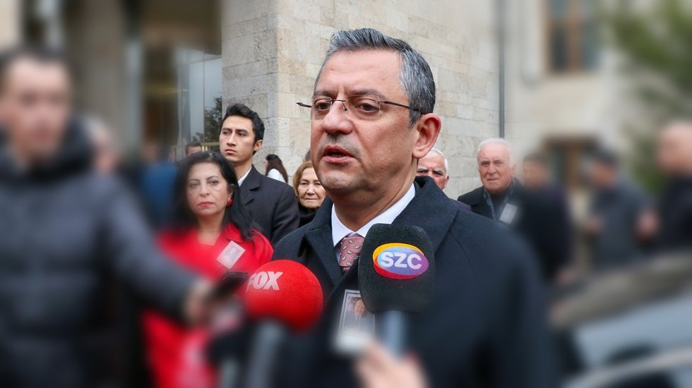 &Ouml;zg&uuml;r &Ouml;zel'den DEM Parti a&ccedil;ıklaması: Bize d&uuml;nya kadar lafı layık g&ouml;renler şimdi bize &ouml;z&uuml;r bor&ccedil;lular"