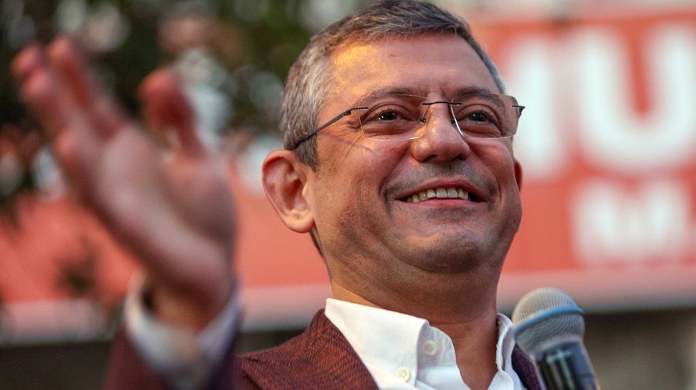 &Ouml;zel&rsquo;den '10 Aralık D&uuml;nya İnsan Hakları G&uuml;n&uuml;' paylaşımı