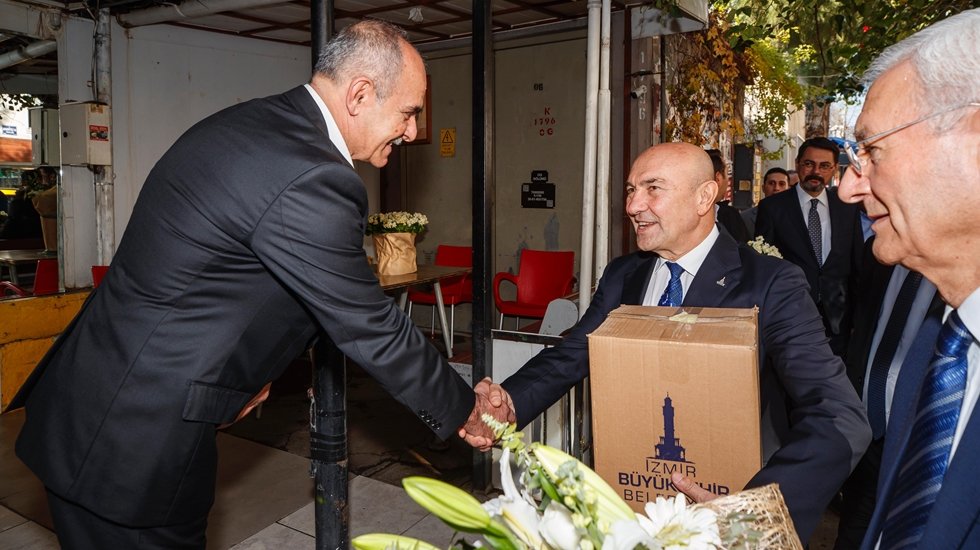 Soyer: Sizin sorunlarınızı &ccedil;&ouml;zmeye muktediriz ve &ccedil;&ouml;zeceğiz