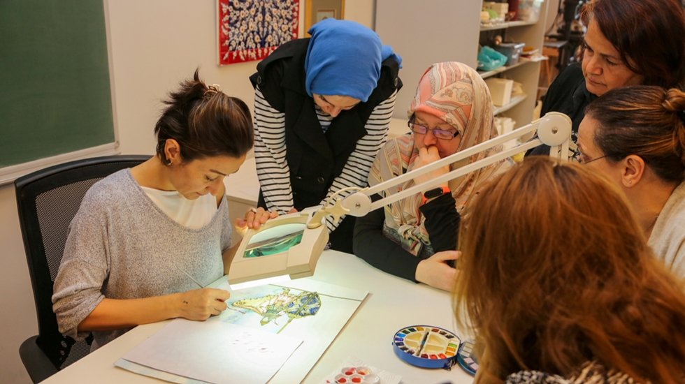 Yetenekler, güzel sanatlar akademisi’nin sanat eğitimleriyle geleceğe hazırlanıyor