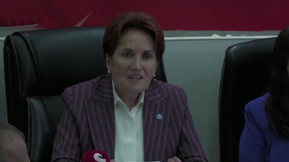 Akşener: "Erdoğan aramıştım... &Ccedil;ok &ouml;nemli bir fırsat ge&ccedil;ti elinize demiştim"