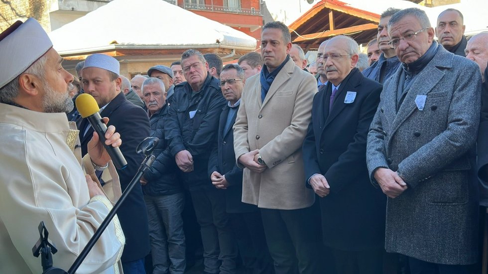 CHP Milletvekili Engin Altay’ın Babası son yolculuğuna uğurlandı