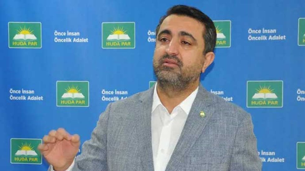 H&Uuml;DA PAR&rsquo;lı vekil Ramanlı Cumhuriyete saldırdı