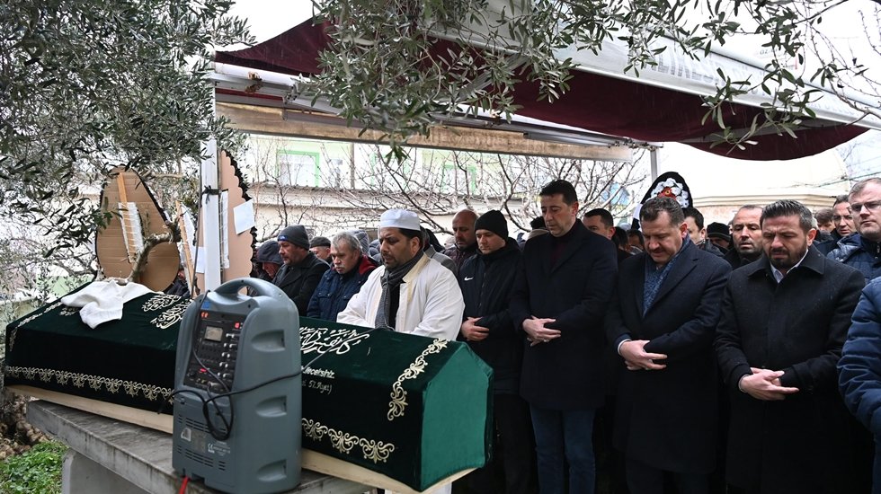Kırkpınar Başpehlivanı Sabri Acar son yolculuğuna uğurlandı