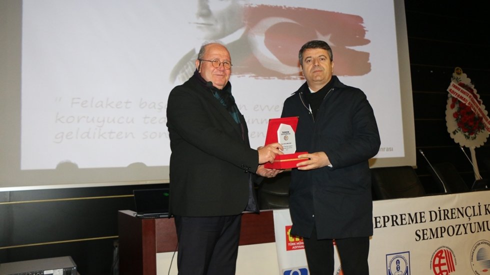 Milletvekili Tutdere: &ldquo;&Uuml;z&uuml;ld&uuml;m ve &ccedil;aresizliğin dibini yaşadık&rdquo;